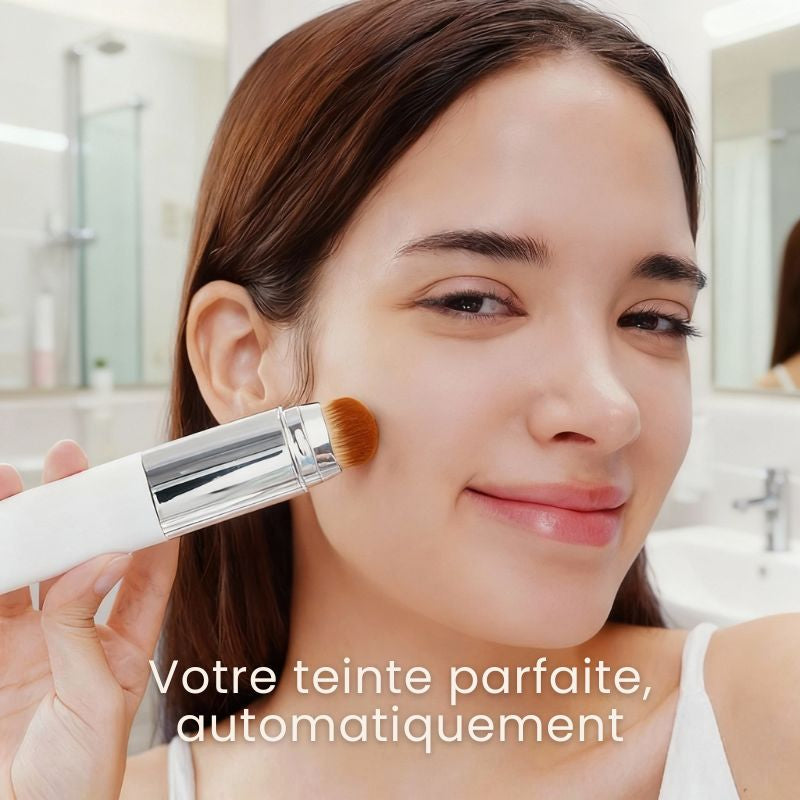 Fond de teint hydratant 2-en-1 avec pinceau intégré